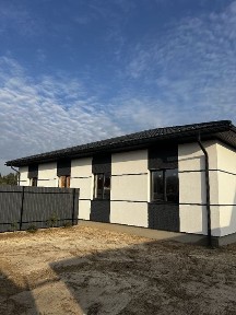 Американка двоян на дві сім'ї в Олександрії