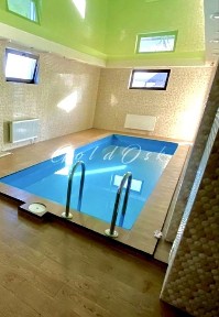 Оренда Будинку Басейн Сауна КамIн. Газ Генератор. Осокорки.