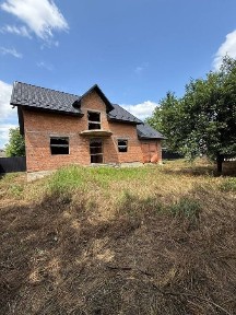 Продається недобудований будинок у Чернівцях ( Ленківці)
