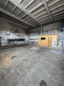Київ, Дарницький, вулиця Приколійна 21