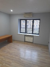 Киев, Вузовская ул., 4