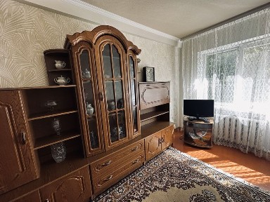 Сдам 2х комн. кв-ру. 2 этаж.