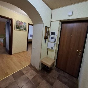 Миру 36 Левада велика 3-х кімнатна квартира