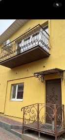 Будинок в центрі під проживання та бізнес