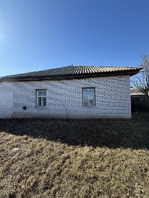 Нові Санжари, продаж частини будинку в гарному місці з комунікаціями