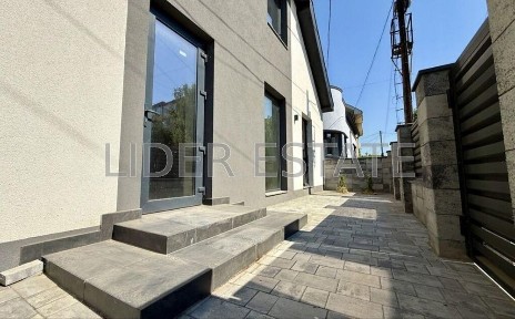 Продаж будинку в центрі Ужгорода|єОселя|єВідновлення