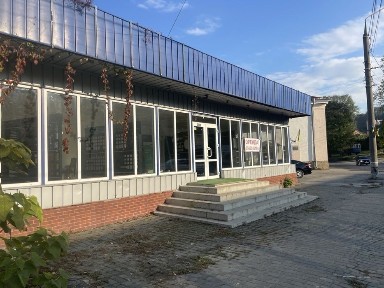 Оренда, комерція, магазин 215 м. кв+82м. кв склад. приміщ (поряд)