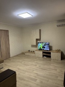 Продам 2-к. квартиру в центрі міста