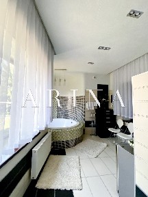 Оренда будинку 700 м², Куприна вул., 5