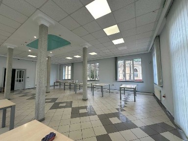 Оренда офісу на вул. Самчука (Стрийський парк). 120кв. м. 1й поверх