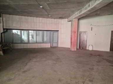 Продаж офісного приміщення 34.6 кв. м. на 1 поверсі на вул. Федора Ернста 16, дванадцятиповерхова будівля • ID 26593046