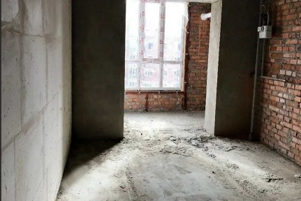 Продається двокімнатна квартира на Замості