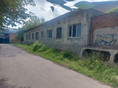Продаж комерційного приміщення та гаражів (Центр, м. Ніжин)