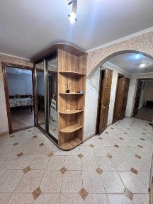 Оренда окремого будинку в Івано-Франкове