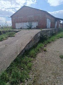 Склад з підїздом жд колії.