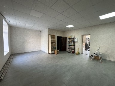 Продам приміщення комерційне в Пасічні 140м2 від власника