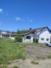 Нежитлові будівлі, стайні (ферма)