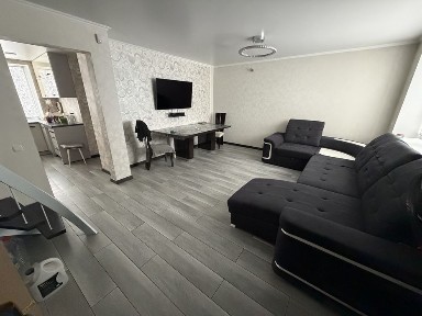 Дворівнева квартира 77 м з терасою, ремонт меблі та техніка. СЕРТИФІКАТ