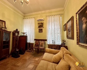 Продажа 3-комнатной квартиры 110 м², Ольгинская ул., 2/1