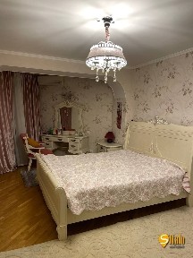Київ, Героїв Сталінграда просп., 24А