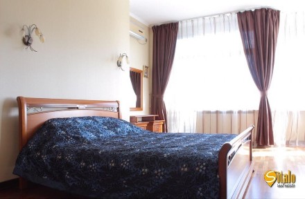 Киев, Кловский спуск, 5
