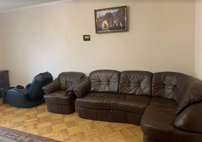 Київ, Героїв Сталінграда просп., 22