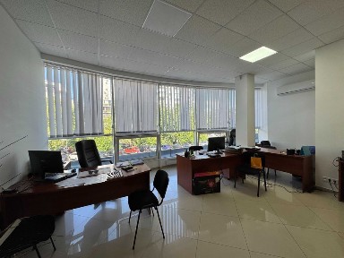 Продаж офісного приміщення в центрі