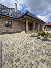 Продаж будинку в престижному Липинському масиві
