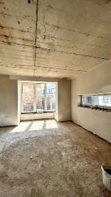Дуплекс таунхаус з великою ділянкою, гаражем і балконом Угорники
