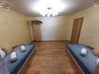 Продам велику 3 кімнатну квартиру в Еспланаді навпроти Лавини з ремон