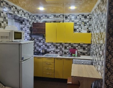 Продам квартиру в центері! Можна 