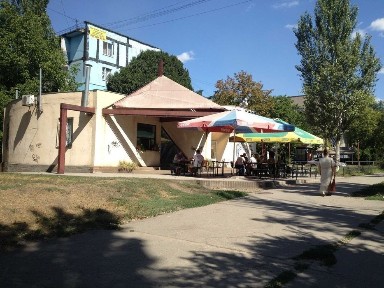 продаж торгівельного комплексу на ділянці 0,0715 ГА в центрі міста