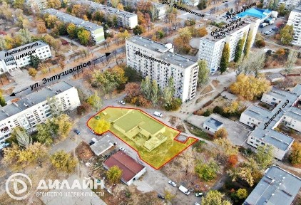 Здание на Бабурке. Под магазин, ресторан, медцентр