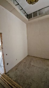 Продаеться 3-x кімнатна квартира в центрі Берегове!