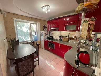 Продажа квартири вул. Зелена (Великий луг)