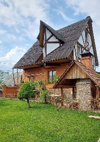 Оренда будинку 250 м², Патріотів вул.