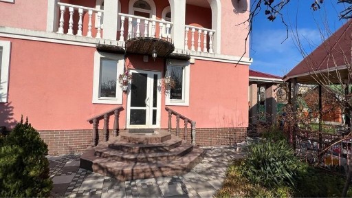 Киевская обл., Бориспольский район, с. Вишенки