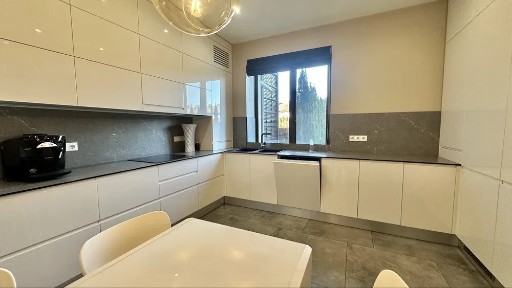 Аренда дома 215 м², Орхидейная ул.