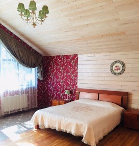 Киев, Лесная ул.