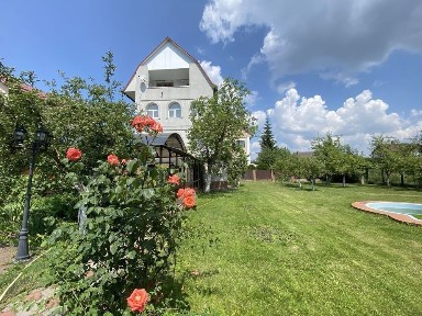 Аренда дома 220 м², Вишенковская ул.