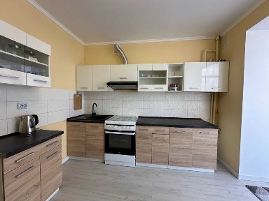 САМИЙ ЦЕНТР 1к з меблями та технікою вул. Бельведерська