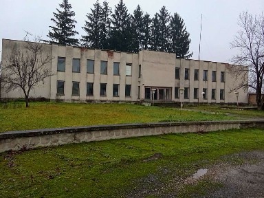 Продаж будівлі біля кордонну ЄС вільного призначення.