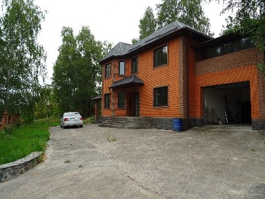Київська обл., Васильківський район, с. Рославичі, Жовтневый 4/1