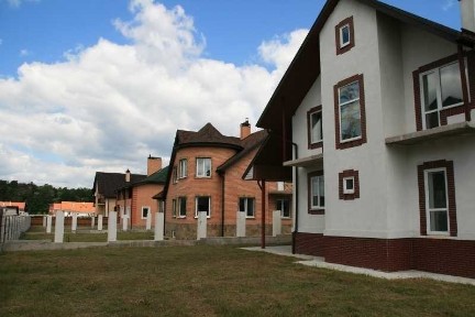 Киев, Бударина ул., 45