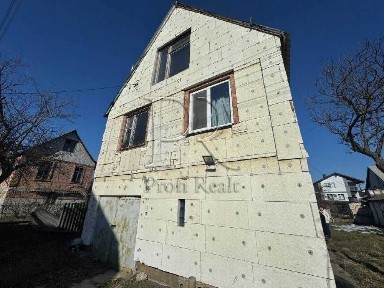 Київська обл., Бориспільський район, с. Гнідин, Промениста вулиця, 5