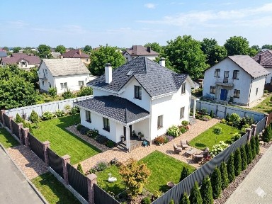 Киевская обл., Киево-Святошинский район, с. Гатное, Казацкая ул.