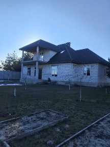 Киевская обл., Васильковский район, с. Путровка, Нахімова, 4