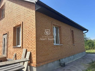 Киевская обл., Бориспольский район, с. Петропавловское, Поліська, 16
