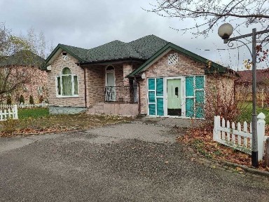 Київська обл., Васильківський район, с. Порадівка, Нова, 7