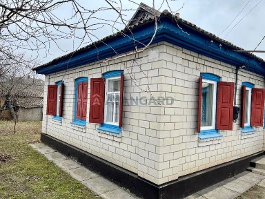 Продам доглянутий будинок в с. Худяки, 20 км від Черкас
